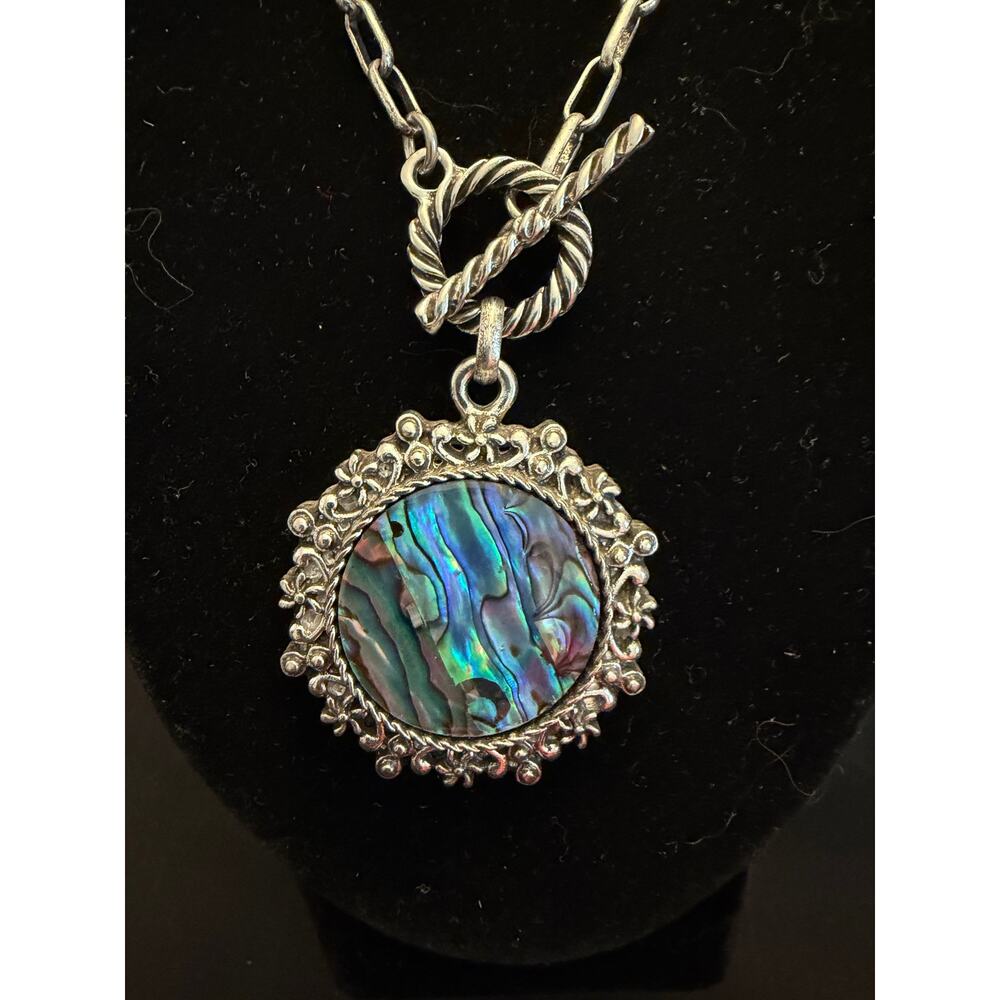 Silver tone abalone shell pendant necklace  Balinese-style boho chic glam 18”